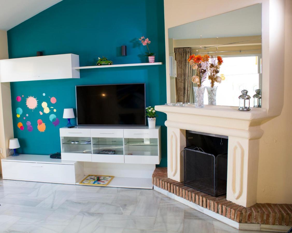 Puerto Marina Luxury Apartment With Sea Views เบนัลมาเดนา ภายนอก รูปภาพ