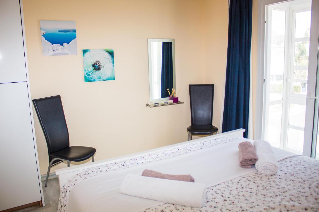 Puerto Marina Luxury Apartment With Sea Views เบนัลมาเดนา ภายนอก รูปภาพ