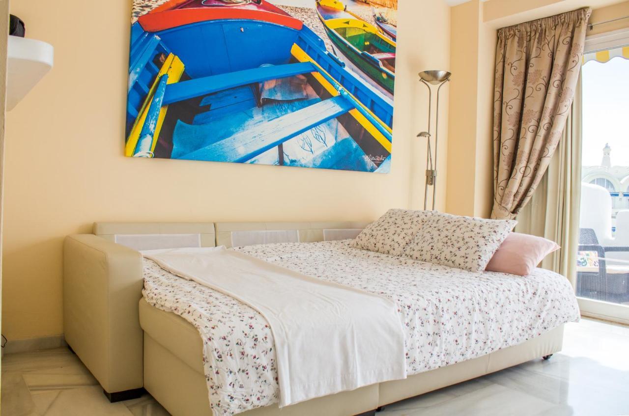Puerto Marina Luxury Apartment With Sea Views เบนัลมาเดนา ภายนอก รูปภาพ