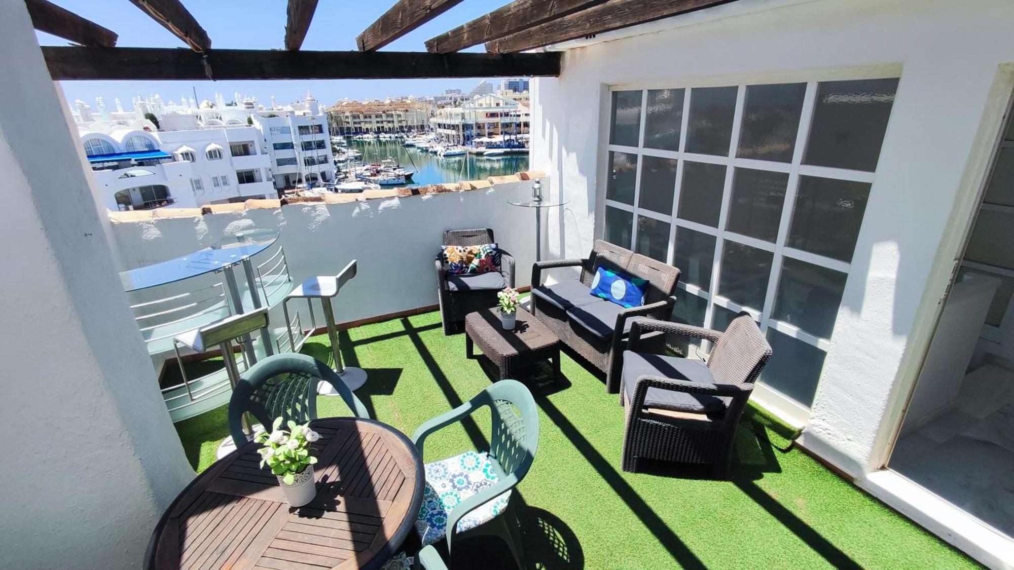 Puerto Marina Luxury Apartment With Sea Views เบนัลมาเดนา ภายนอก รูปภาพ