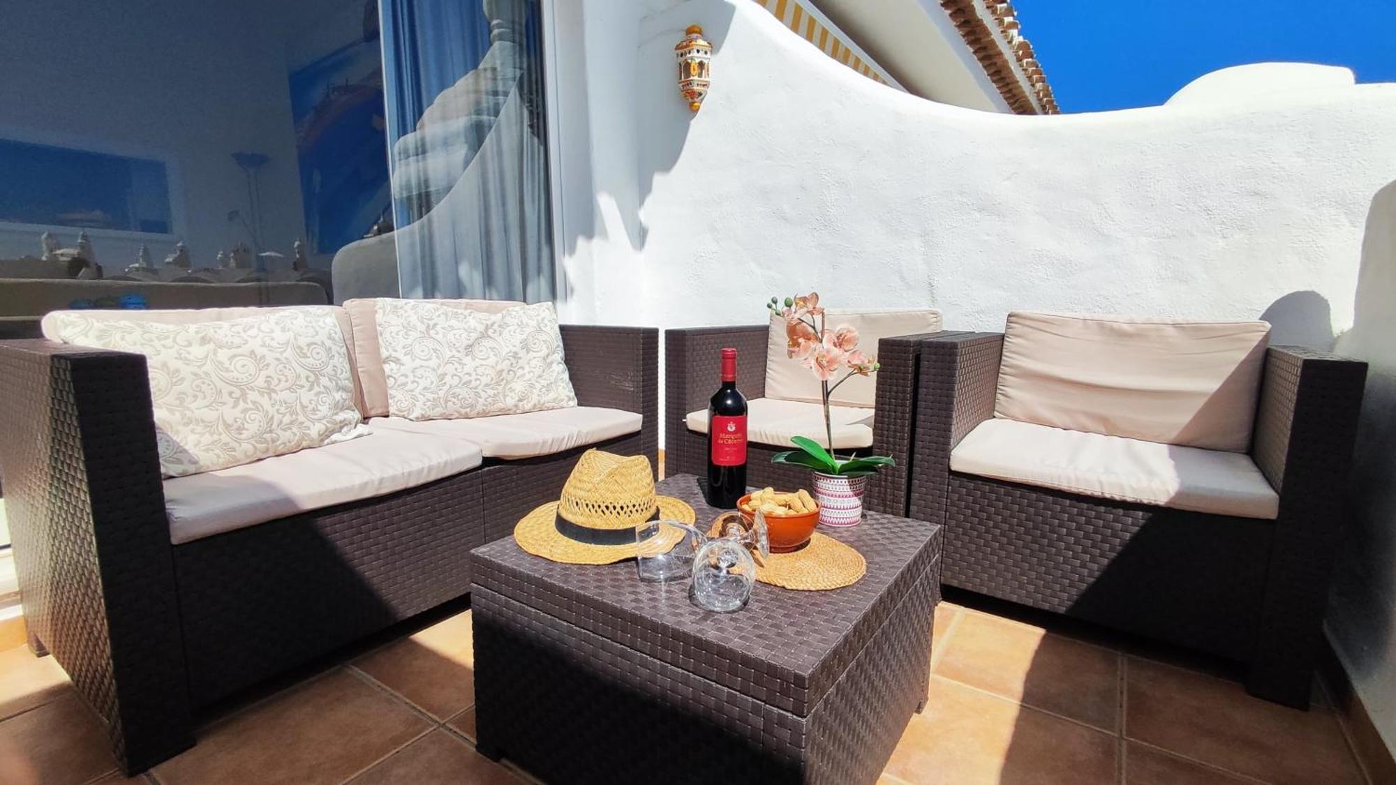 Puerto Marina Luxury Apartment With Sea Views เบนัลมาเดนา ภายนอก รูปภาพ